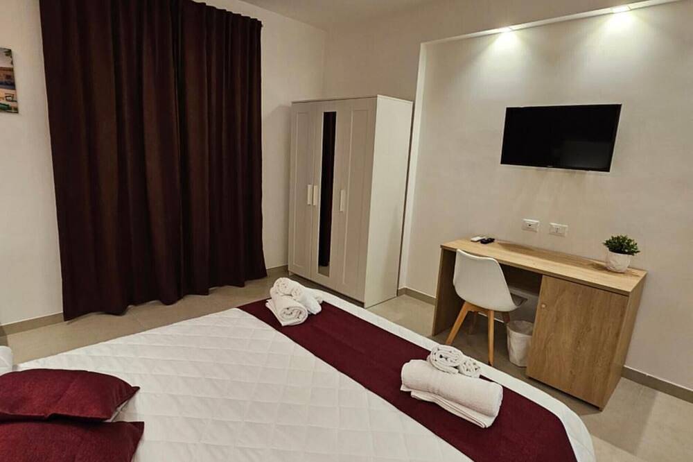 Bed and Breakfast Aura Beb - Habitación Doble con Baño Privado in Pachino, Provincia de Siracusa