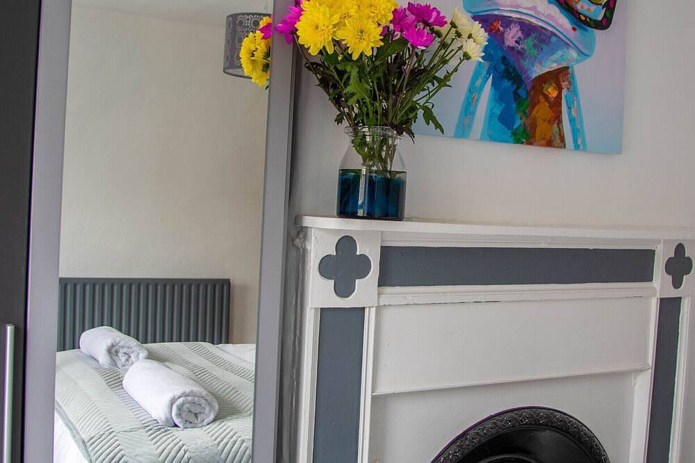 Westeria Cottage - 2 Bed-Sleeps in Barnstaple, Devon