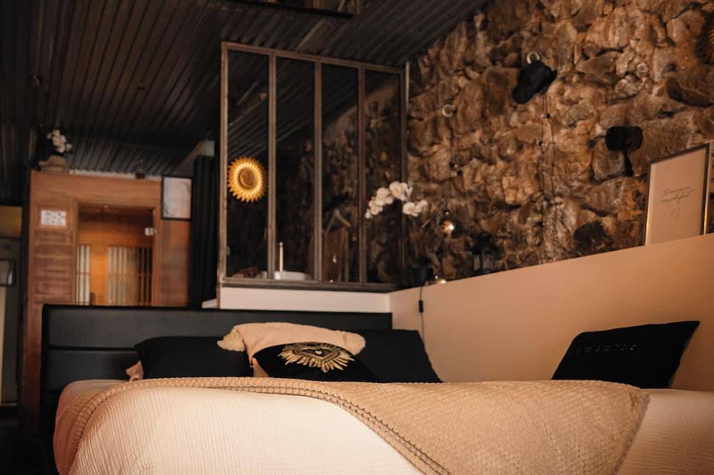 Entire apartment, Sweet Loft Grenoble-love Room Avec Jacuzzi & Sauna in Grenoble, Isère