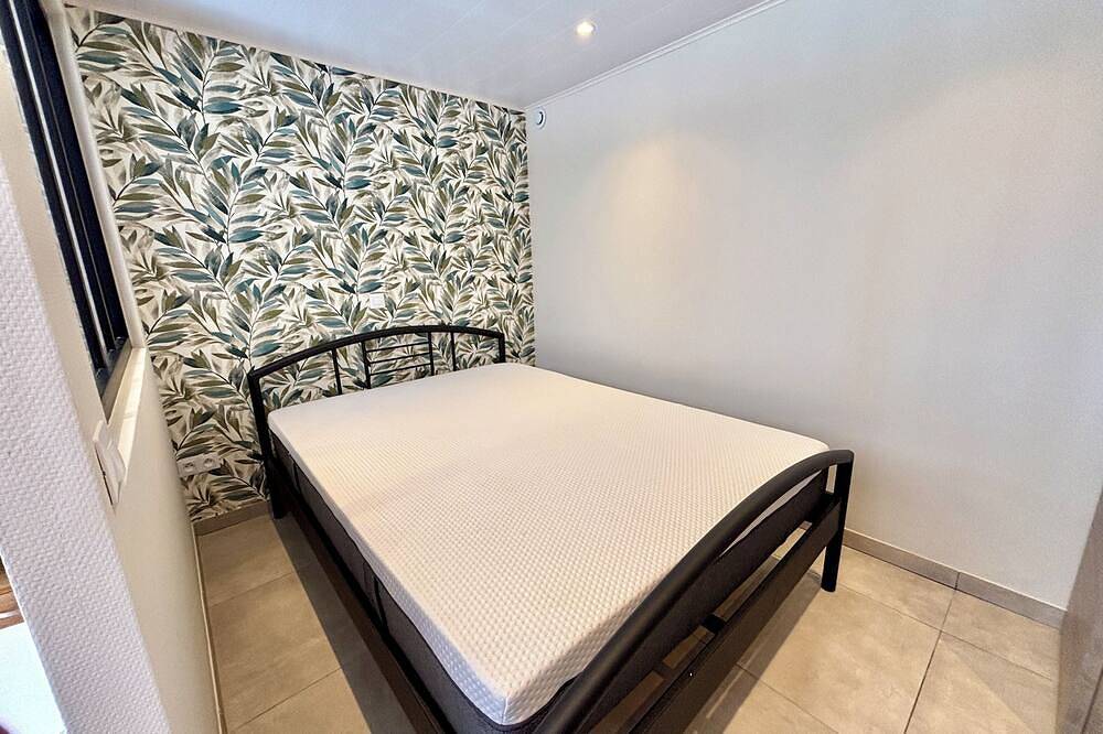 Appartement entier, Studio 1 chambre tout équipé, au calme, à Montmédy in Montmédy, Verdun
