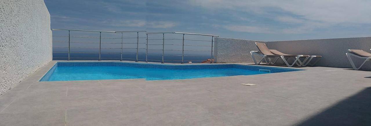 Location de vacances pour 8 personnes, avec piscine ainsi que vue et balcon à Cerbère - 2