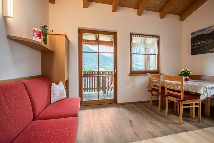 Ferienwohnung für 4 Personen, mit Balkon und Garten