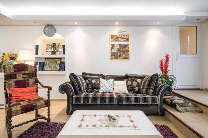 Gîte pour 10 personnes, avec piscine et jardin, animaux acceptés à Saint-Symphorien-d'Ozon - 4