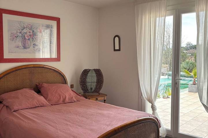 Location de vacances pour 8 personnes, avec jardin à Saint-Just-d'Ardèche - 3