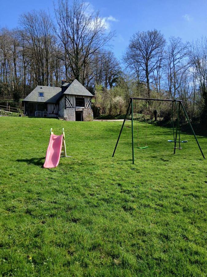 Location de vacances pour 6 personnes, avec jardin à Genneville - 2