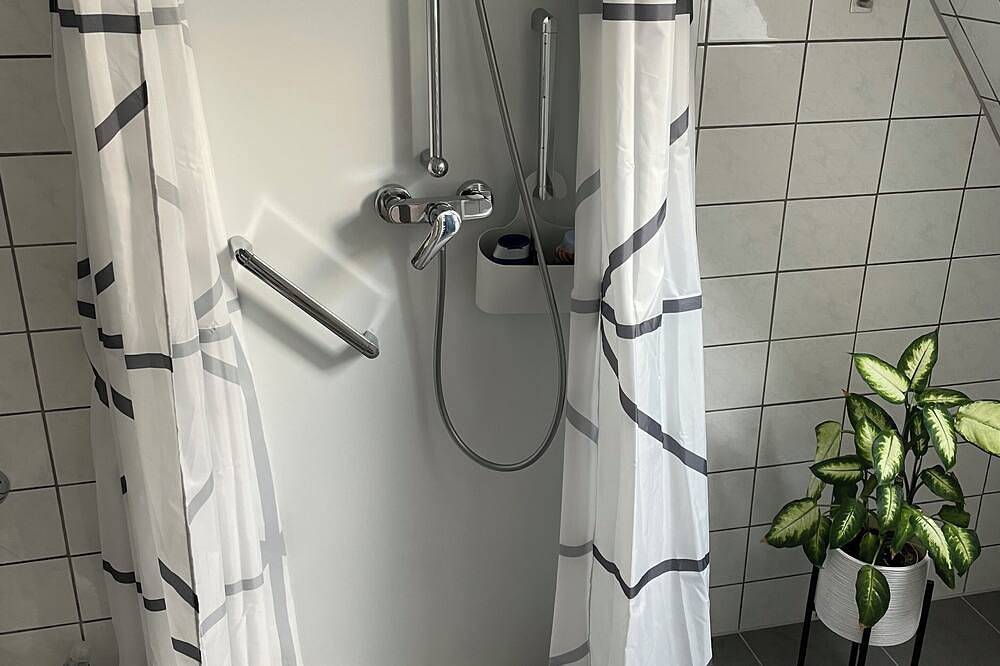 Ganze Wohnung, Wohnung in ruhigem Zweifamilienhaus am Stadtrand in Recklinghausen, Kreis Recklinghausen