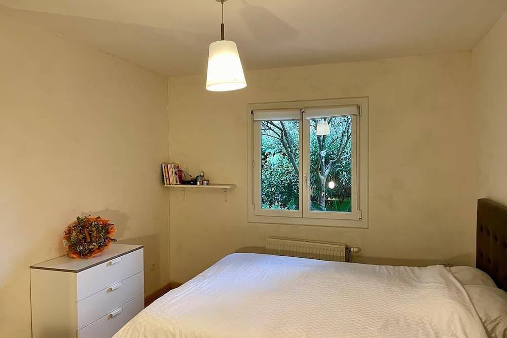 Haus mit Pool im üppigen Grün in Lodève, Lodève und Umgebung