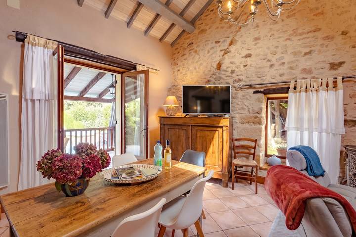 Villa encantadora en Beynac-et-Cazenac con piscina privada in Beynac-et-Cazenac, Périgord Noir