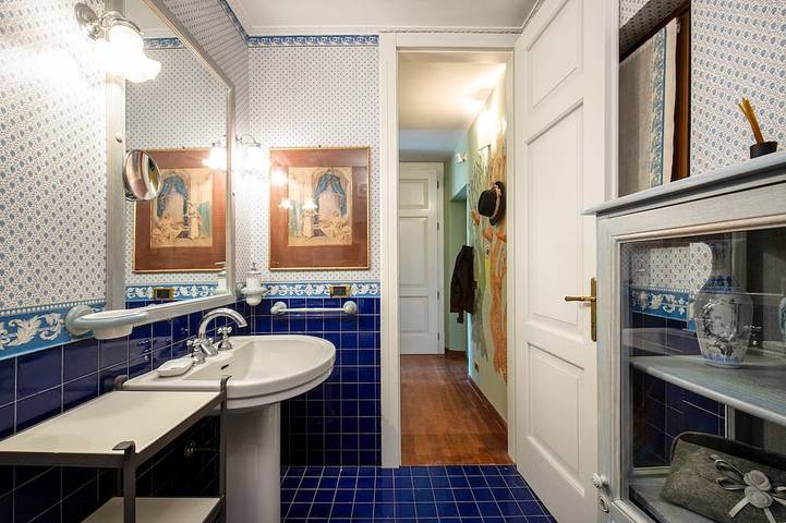 Elegante Villa mit einem großen Park und Schwimmbad in 5 Minuten vom Zentrum in Verona, Verona Provinz