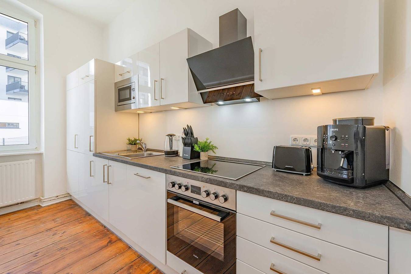 Cały apartament, Komfortables Apartment in der Villa Tanneck mit Balkon und Strandnähe in Ahlbeck in Drei Kaiserbäder, Heringsdorf