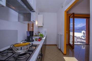 Appartamento per 6 Persone in Fiumelatte, Comune di Varenna, Foto 4