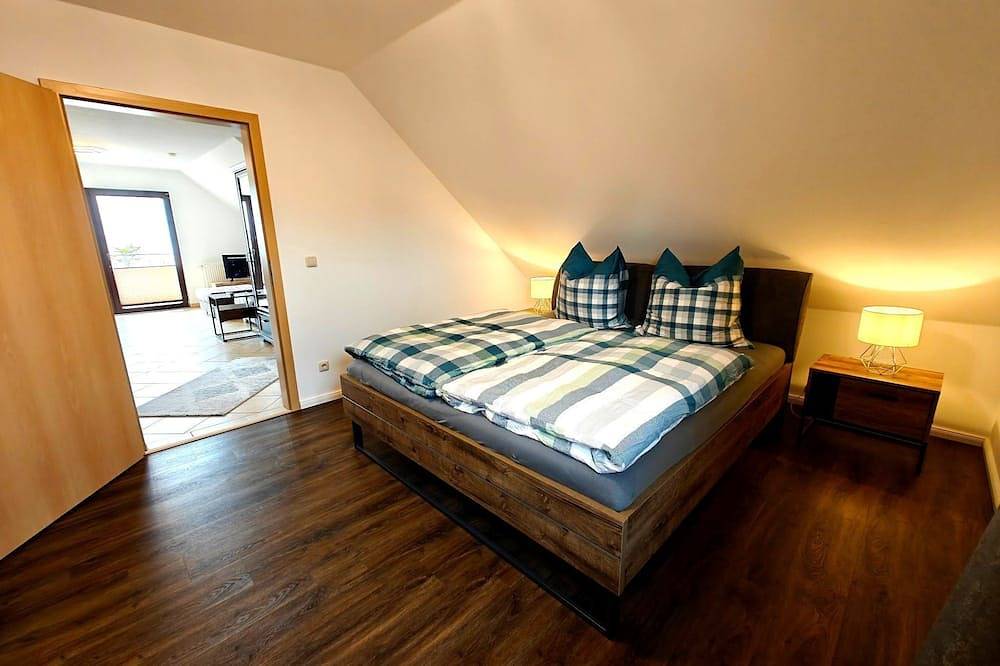 Ganze Wohnung, Ferienhaus Renz - Achterwasserblick in Neppermin - Ferienwohnung 1 in Neppermin, Benz