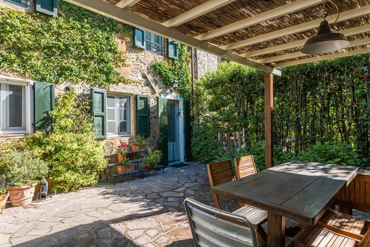 Ferienhaus für 7 Personen, mit Garten und Whirlpool, kinderfreundlich in Lucca Provinz