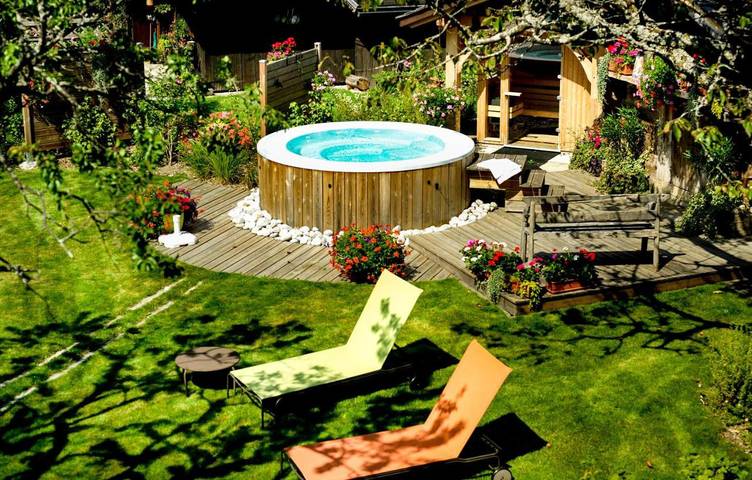 Hôtel pour 2 personnes, avec sauna ainsi que jardin et jacuzzi dans Gare De Chamonix Mont Blanc - 2
