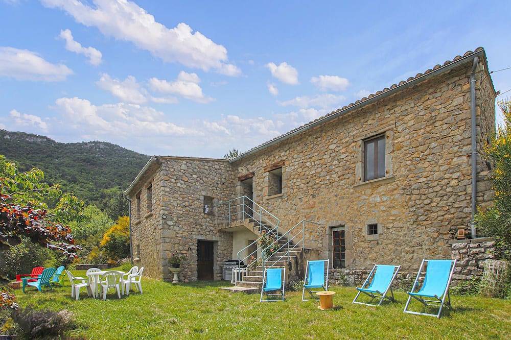 Awesome home in La Motte-Chalancon in La Motte-Chalancon, Région de Die
