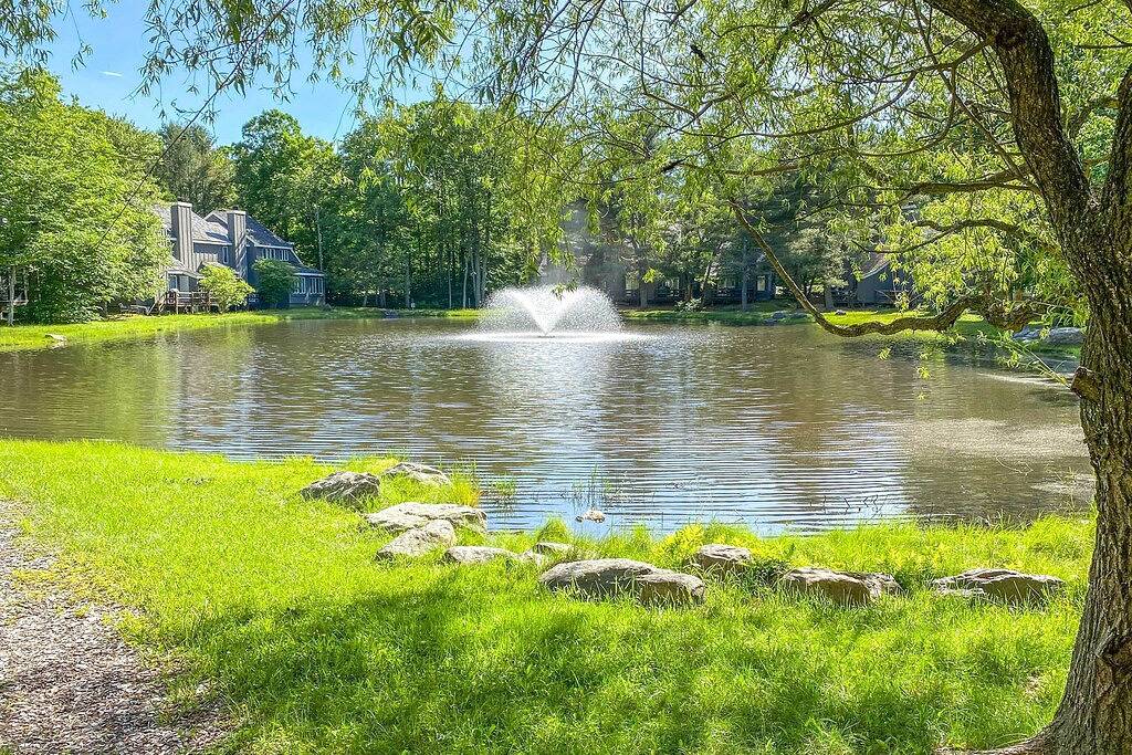 < 1 Mi to Jack Frost: Lake Harmony Townhome! in Blakeslee, Carbon County (PA)