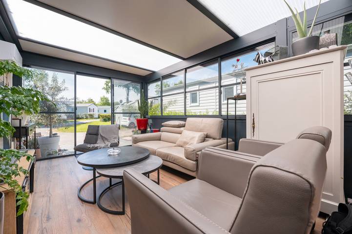 Mobil home pour 6 personnes, avec sauna et jardin ainsi que jacuzzi et bassin pour enfant, animaux acceptés à Erdeven - 4