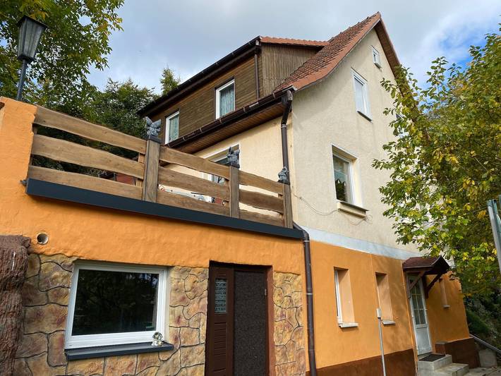 Ferienhaus für 8 Personen, mit Ausblick und Garten am Rennsteig