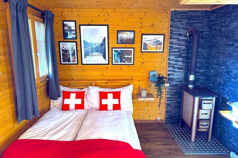 Swisshut Idyllic Farm Cabin - Chalet Grabenmühle 2 in Sigriswil, Thunersee