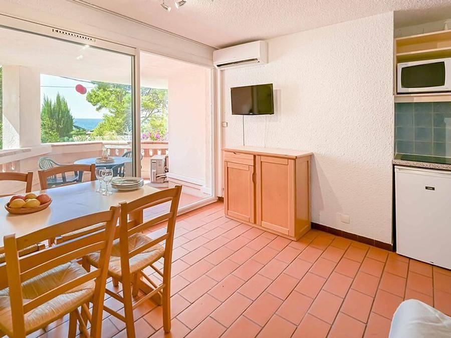 Pierre & Vacances Résidence Louis Lumière - Studio 4 personnes - 1 coin nuit - Vue mer in Bandol, Région de Toulon