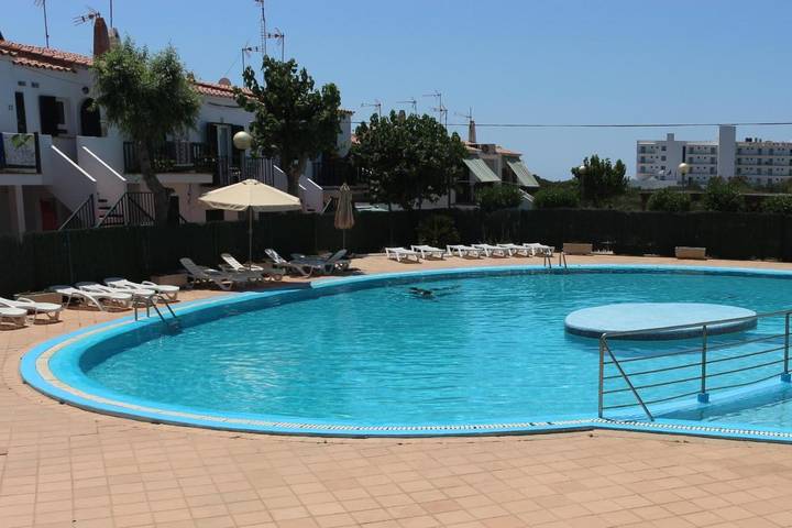 Gîte pour 4 personnes, avec vue et piscine ainsi que jardin et terrasse à Cala en Blanes - 2