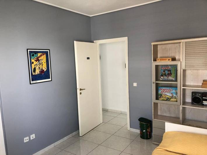 Gîte pour 6 personnes, avec Balcon et Terrasse ainsi que Jardin et Vue dans Saronida