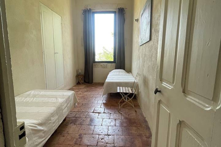 Location de vacances pour 4 personnes, avec jardin et piscine à Saint-Gilles - 2