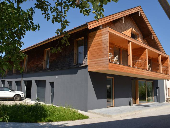 Ferienwohnung für 8 Personen, mit Balkon und Garten