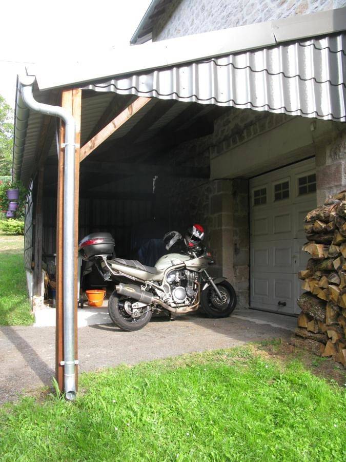 Location de vacances pour 2 personnes, avec terrasse ainsi que vue et jardin à Tarnac - 3