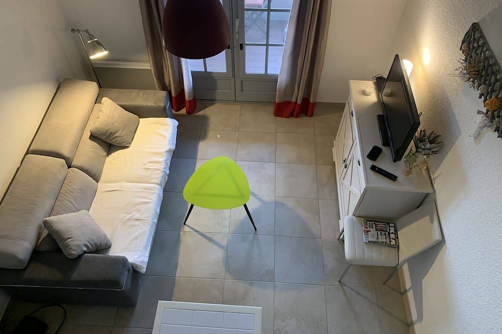 Apartamento entero, Sea 200 m away - 4-person apartment, air-conditioning, Wifi, parking, washing machine, bike room in Saintes-Maries-de-la-Mer, Region de Arles