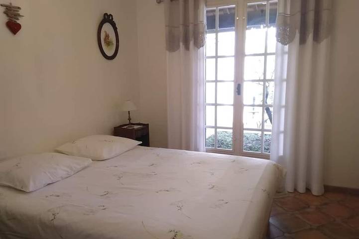 Location de vacances pour 5 personnes, avec terrasse et jardin à Céreste - 3