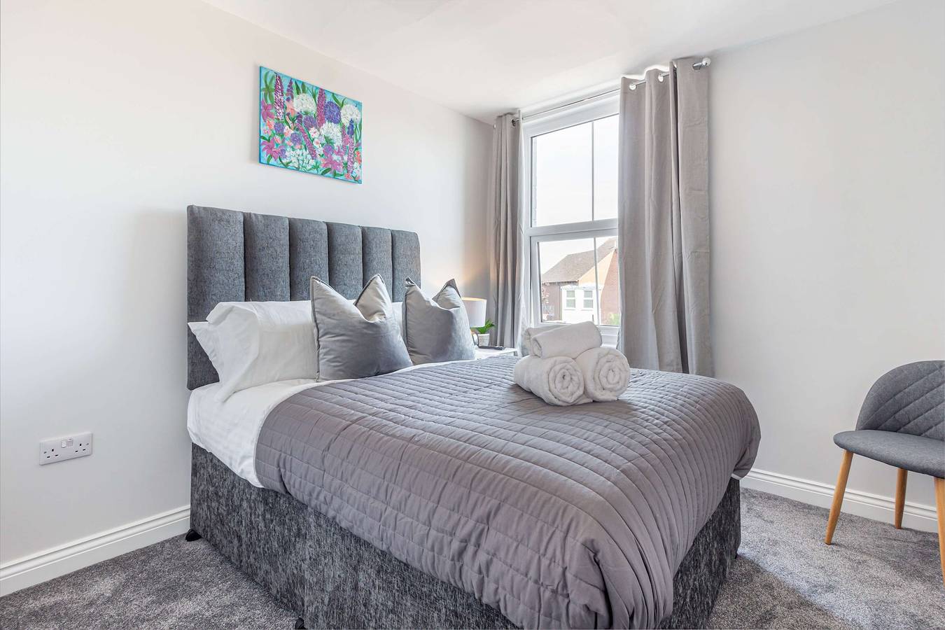 Entire apartment, Host & Stay | The Bull Inn Flat 3 in North Claines, Worcestershire