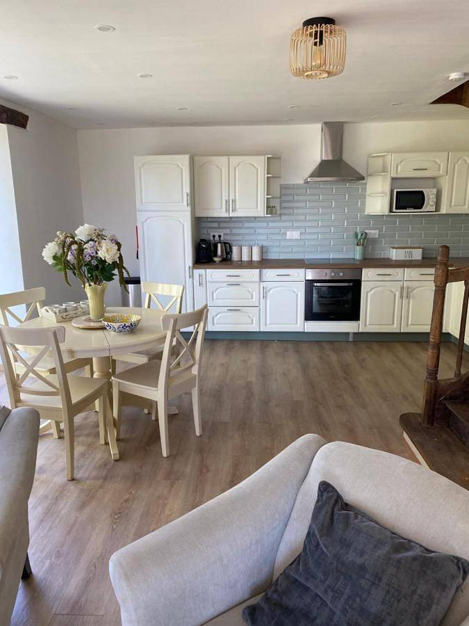 Location de vacances pour 4 personnes, avec jardin à Bussière-Poitevine - 3