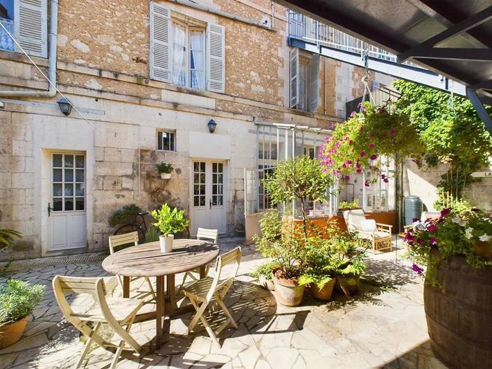 Location de vacances pour 2 personnes, avec terrasse et jardin à Ribérac - 2