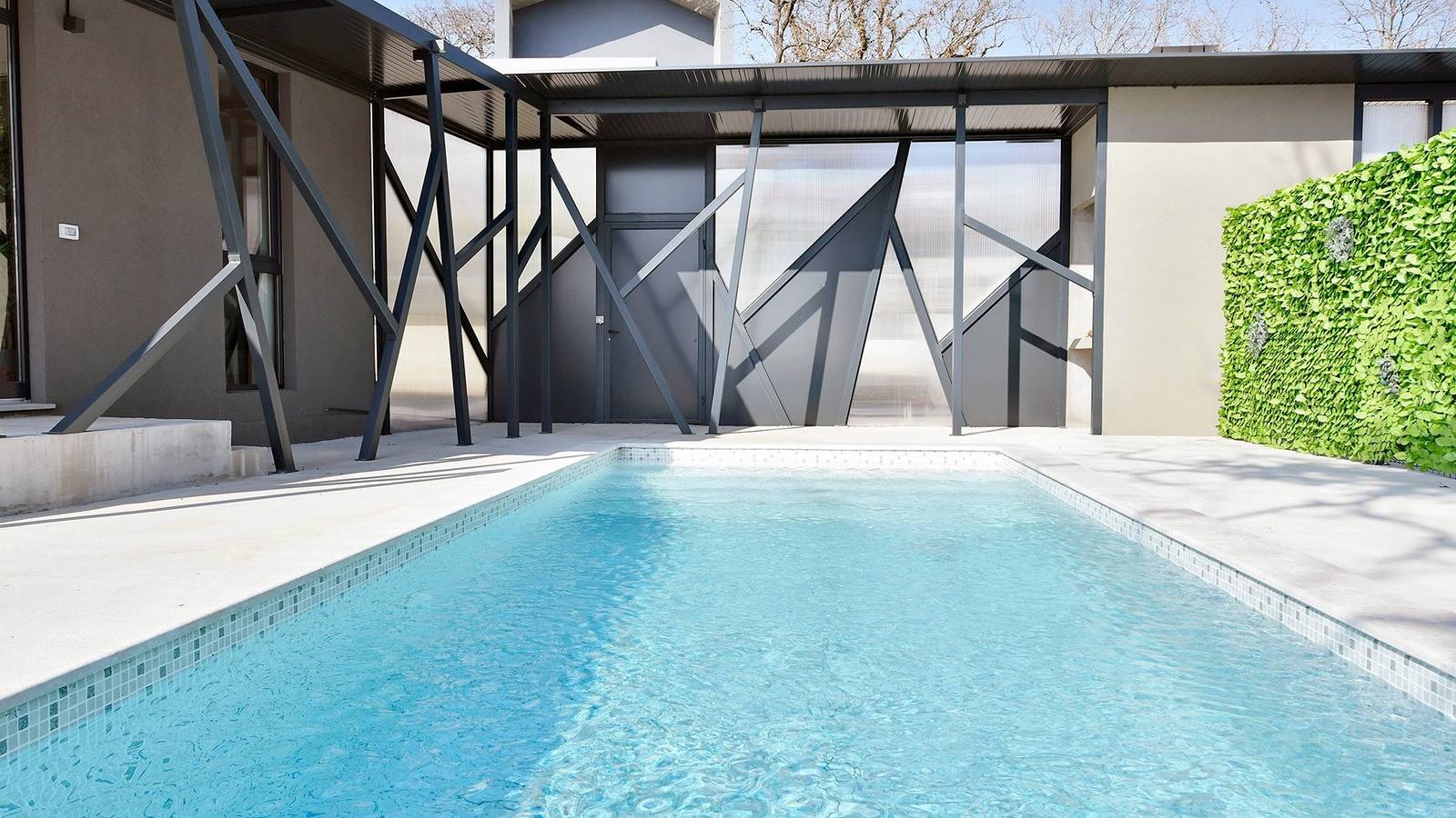Moderne Villa Barcolana mit Pool in Baderna, Zentralistrien