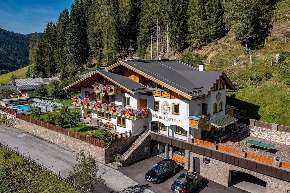 Wohlfühlzimmer für Drei - Gästehaus Herrmann in Filzmoos, Tennengau