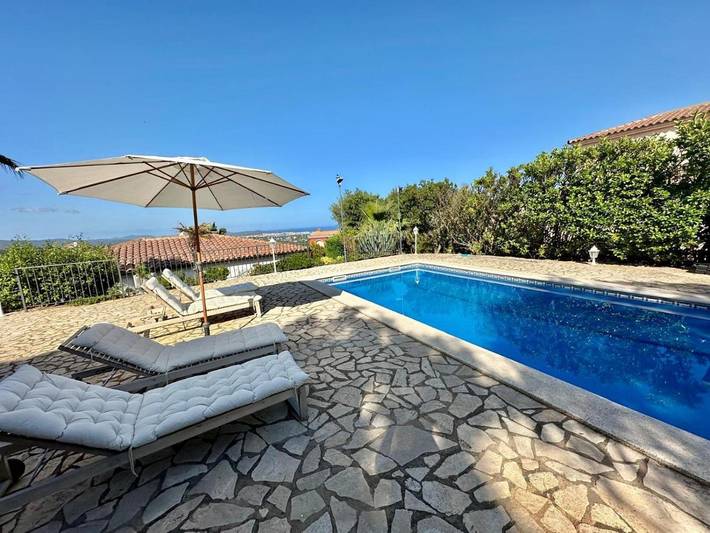 Villa pour 8 personnes, avec vue ainsi que jardin et piscine, animaux acceptés à Platja d'Aro - 3