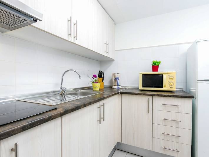 Ferienwohnung für 4 Personen, mit Kinderpool und Garten sowie Balkon in Roses - 3