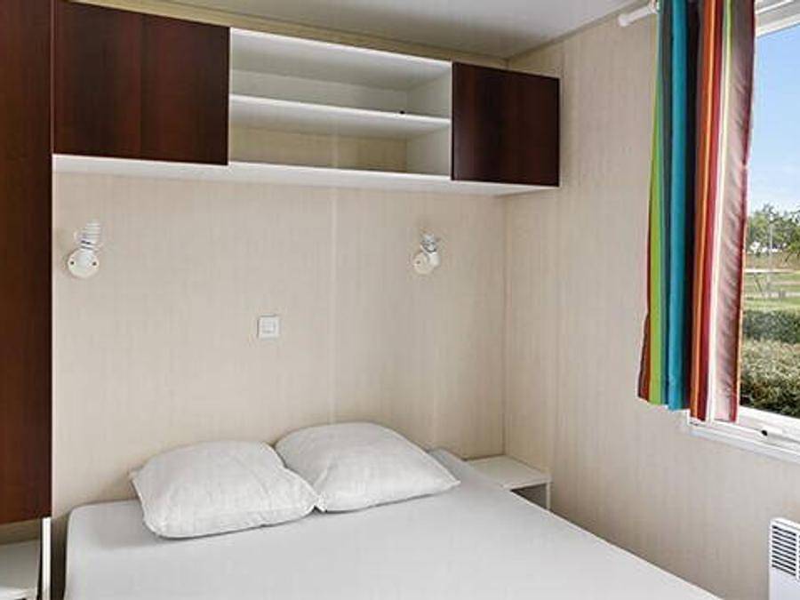 Camping Domaine des Iscles - Mobilheim 6 personen - Mobilheim | Classic | 2 Zi. | 4/6 Pers. | Erhöhte Terrasse in La Roque-d'Anthéron, Aix-en-Provence und Umgebung