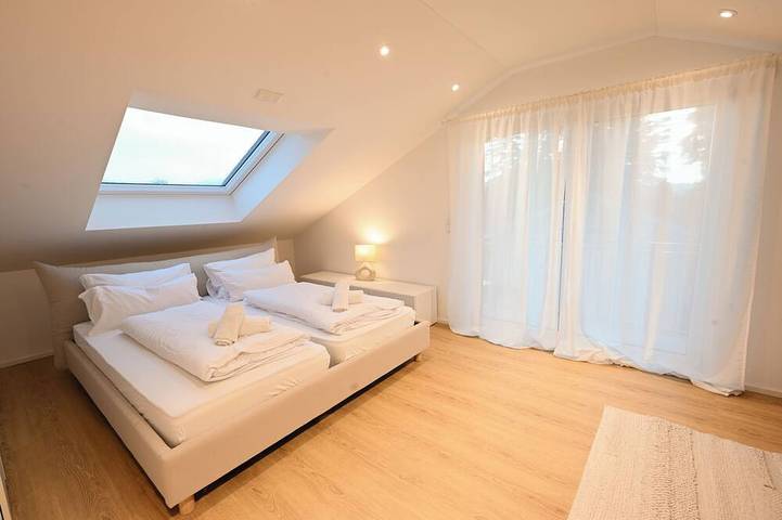 Ganze Wohnung, ღLIBORIA I Stylische Maisonette I See in Uffing, Das Blaue Land