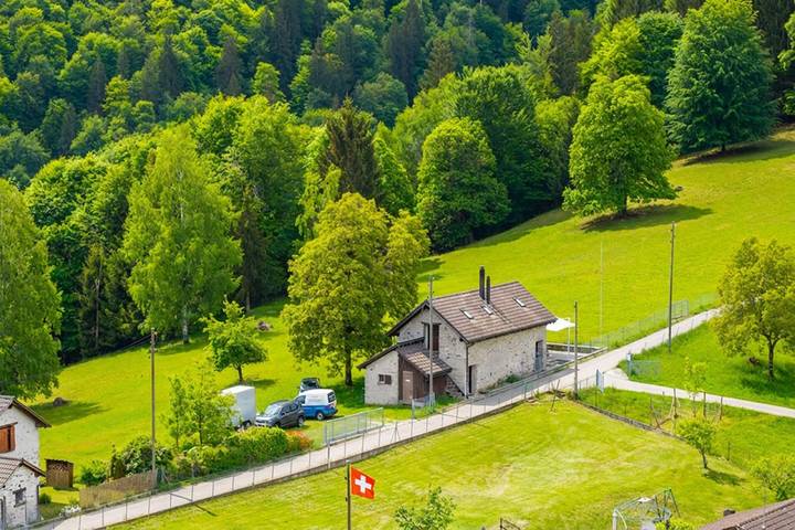 Ferienhaus für 6 Personen, mit Balkon und Kinderpool in Centovalli