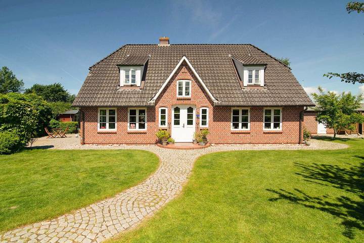 Ferienhaus für 6 Personen, mit Terrasse und Garten sowie Sauna und Ausblick in Osterhever