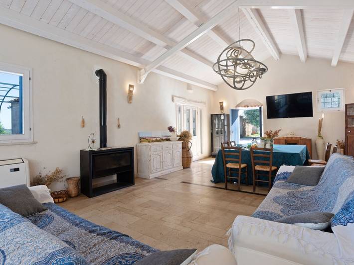 Gîte pour 17 personnes, avec jardin ainsi que piscine et terrasse, animaux acceptés à Noto - 4