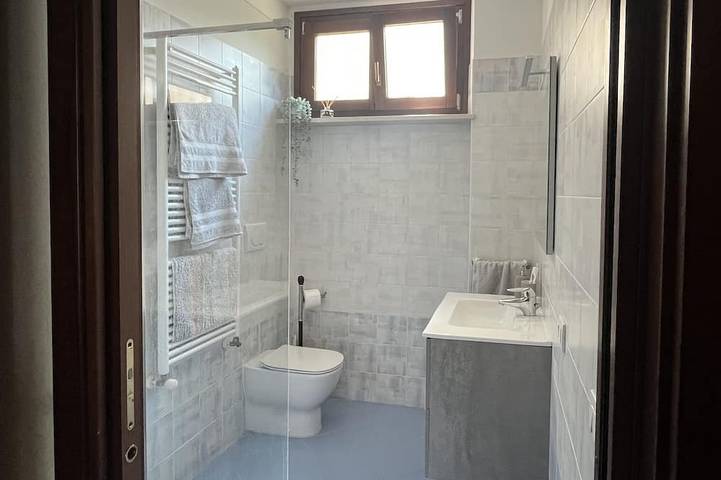 3 Bedroom Villa, Lake Garda in Lazise, Prealpi Gardesane