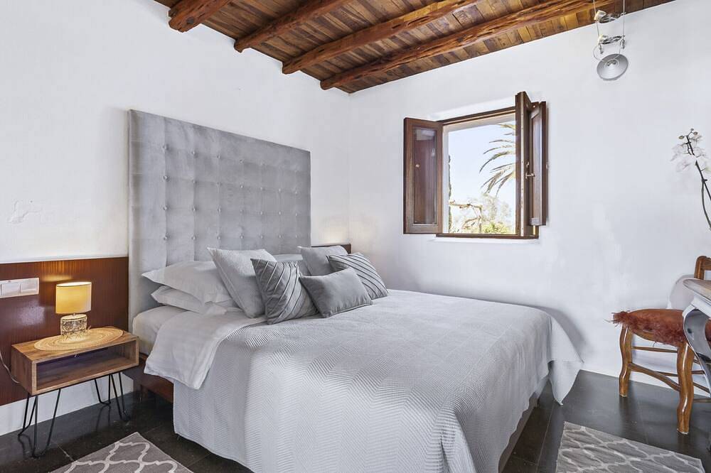 Chalet para 18 Personas en Sant Carles de Peralta, Santa Eulària des Riu