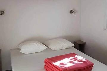 Camping pour 4 Personnes dans Saint-Lunaire, Côte d’Émeraude, Photo 1