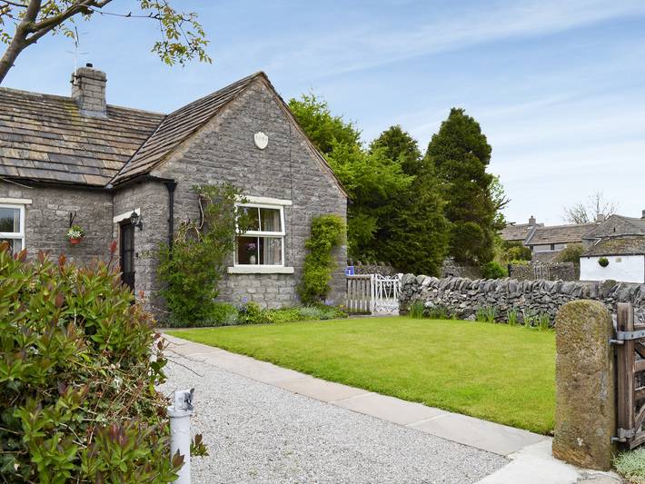 Log cabin for 2 people, with garden in Peak District