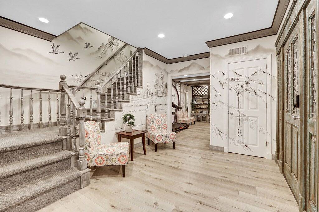 Uu Modern-Traditional 8Bd/8Ba Villa, inner Karaoke Room. Sleeps 24! in Spring Valley (NV), Red Rock Canyon