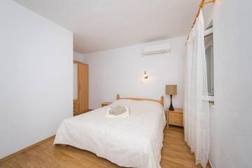 Ferienwohnung für 4 Personen in Podstrana, Split-Dalmatien, Bild 2