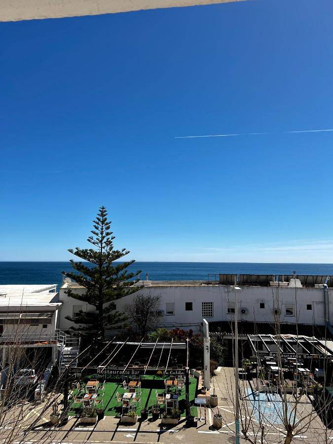 Apartamento para 6 personas, con terraza y vistas en Torreguadiaro